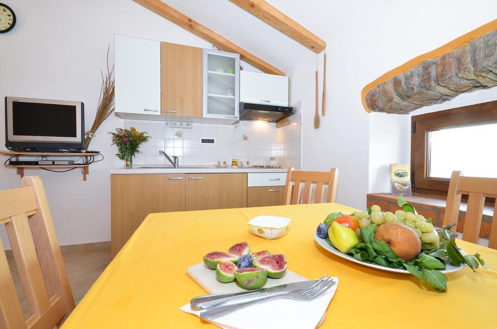 Bella Vista Apartments Мотовун Номер фото